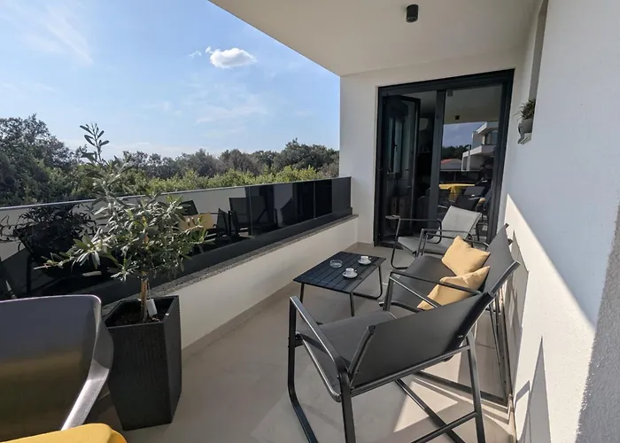 Seaview Krk 2 Bedrooms 2 Bathrooms Free Parking Apartment *